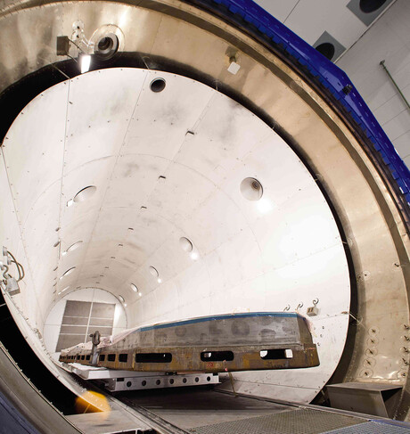 Suministro de aire comprimido y nitrógeno de KAESER para autoclaves de investigación