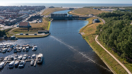 Cortina de burbujas de The Great Bubble Barrier en Katwijk / Países Bajos.