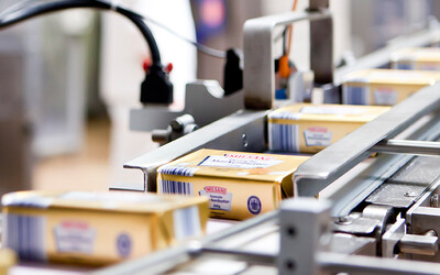 Aire comprimido “Fabricado en Alemania”. La central lechera Ammerland crece con un sistema de recuperación del calor KAESER.